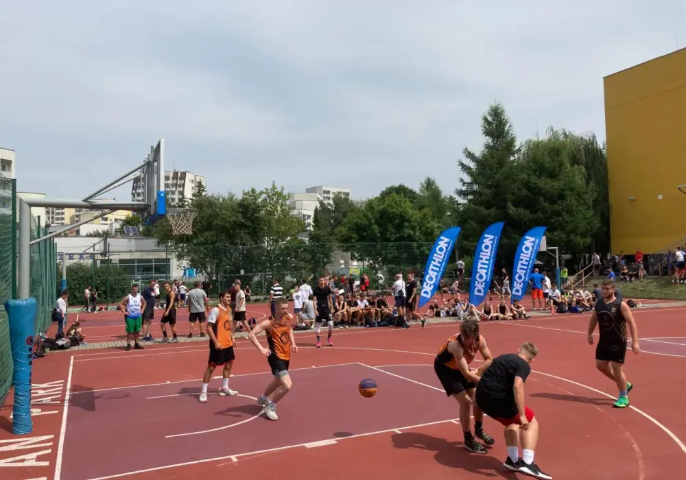 Zajęcia z koszykówki Katowice - Treningi dla dzieci i dorosłych, które rozwijają umiejętności