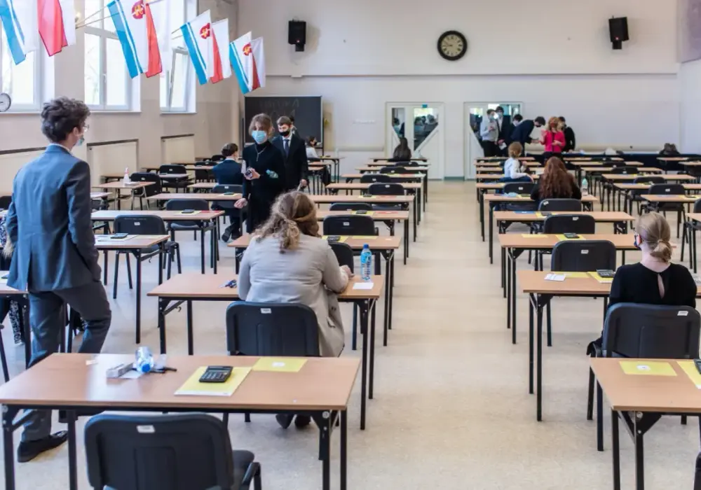 Rozszerzenia w liceum - jak wybrać pod maturę i studia?