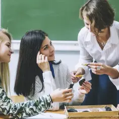 Kim jest pedagog szkolny i jak może wspierać uczniów w szkole