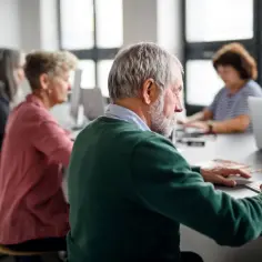 Czy Cosinus daje status ucznia? Sprawdź, co to naprawdę oznacza