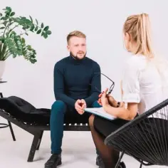 Ile zarabia psycholog szkolny? Poznaj prawdziwe zarobki i różnice