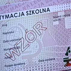 Fragment legitymacji szkolnej z danymi ucznia i informacją o dacie wydania. Ważność legitymacji szkolnej zależy od jej daty ważności.