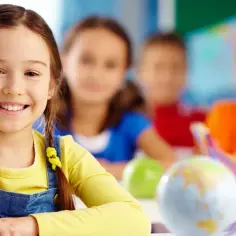 Czy szkoła ubezpiecza ucznia? Co musisz wiedzieć o NNW szkolnym