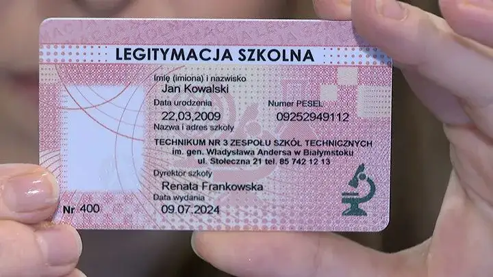 Zdjęcie Ile zniżki daje legitymacja szkolna? Sprawdź, co możesz zyskać!