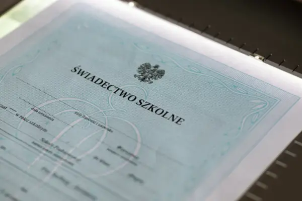 Świadectwo ukończenia szkoły średniej - to nie to samo co matura!