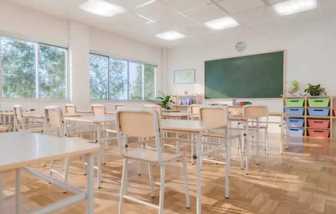 Jak wypisać dziecko ze szkoły? Uniknij błędów i kar